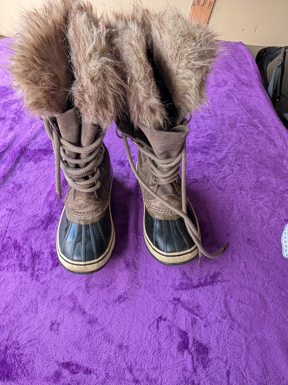 Sorel Women's Brown Faux Fur-Trim Winter Duck Boots with Black Rubber Toe